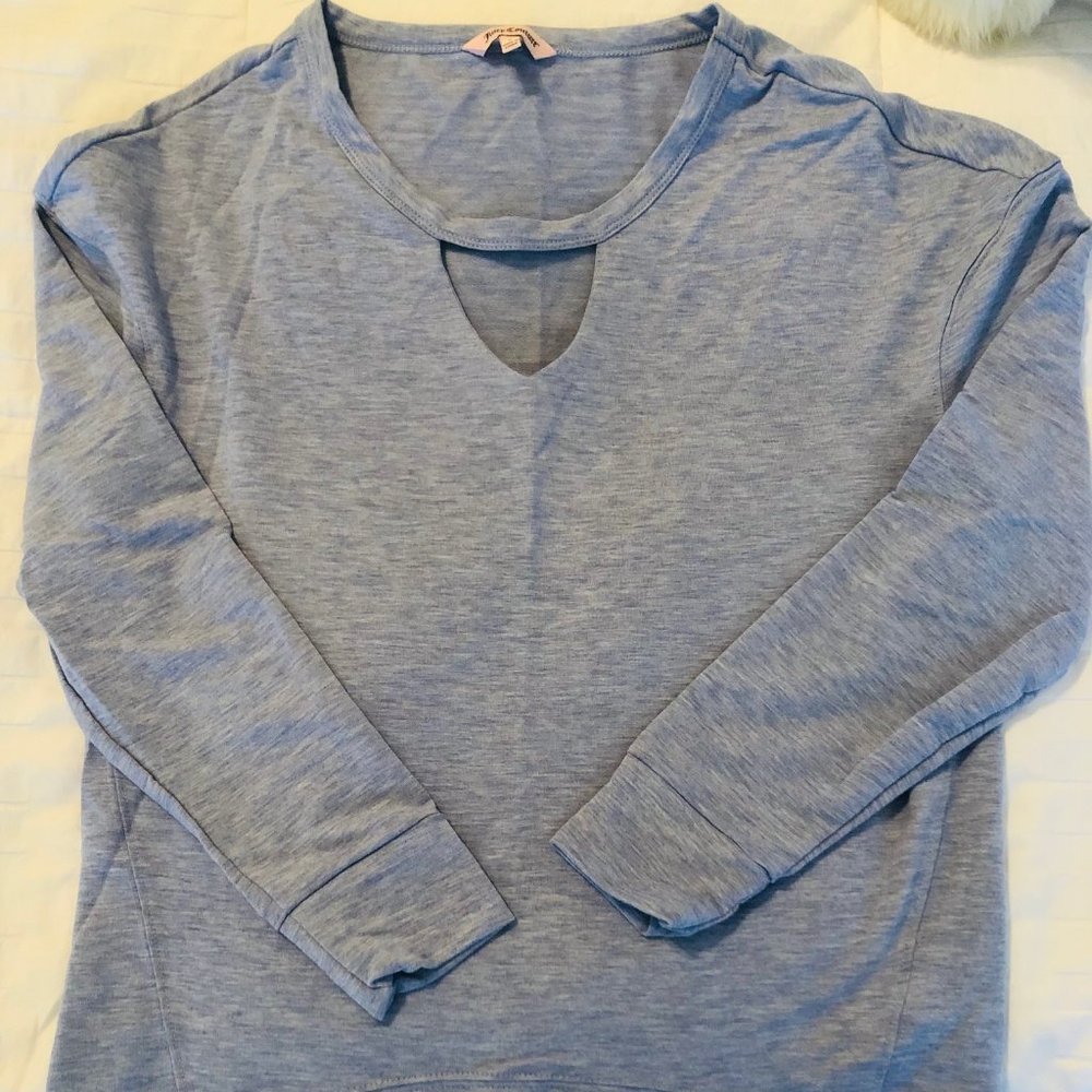 NEVER BEEN WORN: Blue Juicy Couture Sweater